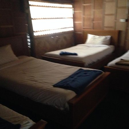 The Lazy Bar Guest House Ao Nang Bagian luar foto